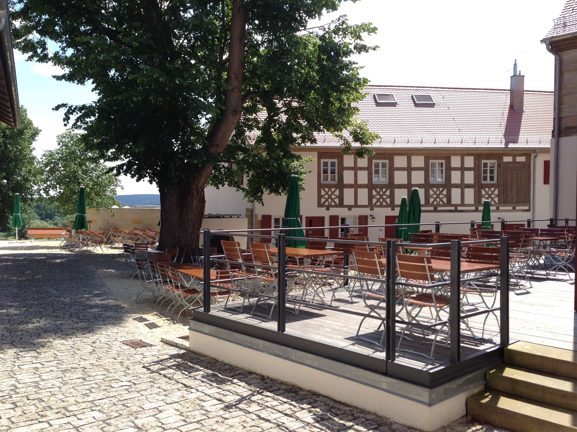 Der Biergarten des Drossenfelder Bräuwerck - Gaststätte, Biergarten und Brauerei in Neudrossenfeld